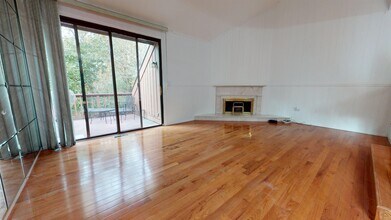 602 Sanderling Ct in Secaucus, NJ - Building Photo - Building Photo