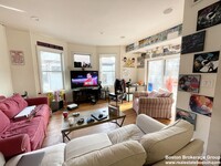 112 Hillside St, Unit 3 in Boston, MA - Building Photo - Building Photo