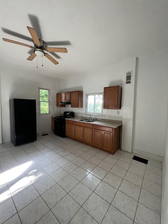 164 Forest Ave in Cincinnati, OH - Building Photo