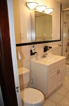 54 Hobson St, Unit 1 in Boston, MA - Foto de edificio - Building Photo