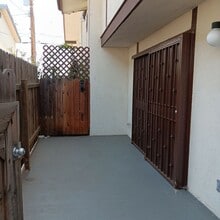 17037 S Vermont Ave in Gardena, CA - Building Photo - Building Photo