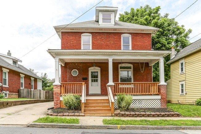 property at 315 10th St