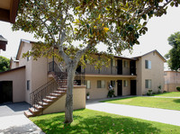 Gigi Apartments in Garden Grove, CA - Foto de edificio - Building Photo