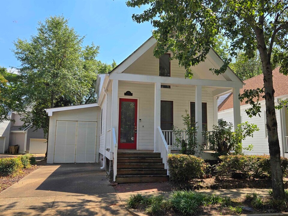 113 Village Ln in Memphis, TN - Building Photo