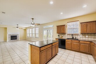 908 Reveille Rd, Unit 01-041B-A in Fort Worth, TX - Building Photo - Building Photo