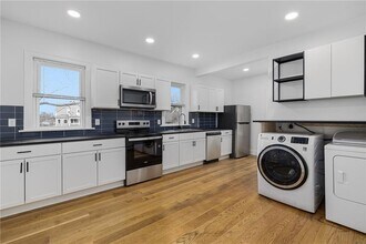 30 Cypress St in Providence, RI - Building Photo - Building Photo