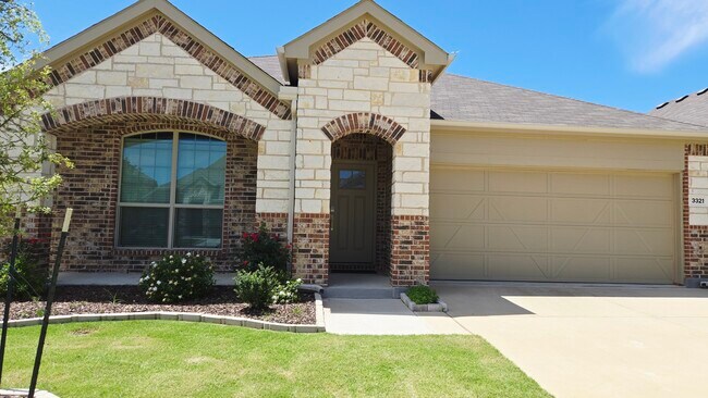 3321 Kingsdown Dr in Denton, TX - Building Photo - Building Photo