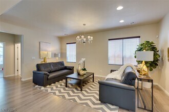 3305 Umbria Gardens Ave in Las Vegas, NV - Building Photo - Building Photo