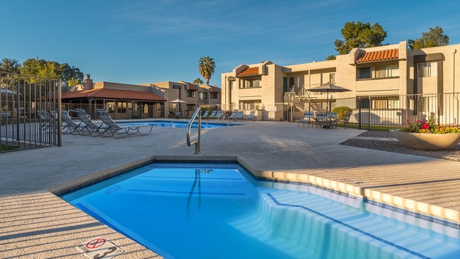 Riverstone in Tucson, AZ - Foto de edificio - Building Photo
