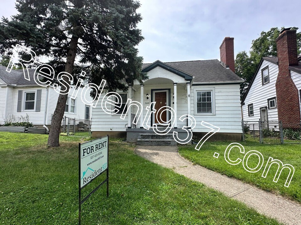 3128 Glenrock Rd in Dayton, OH - Building Photo