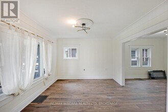 20 Randolph St in Welland, ON - Building Photo - Building Photo