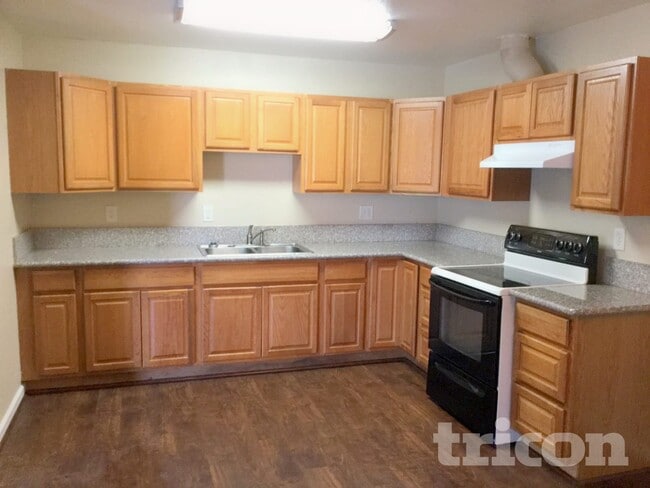 8626 Danridge Dr in Sacramento, CA - Building Photo - Building Photo