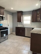 120 Fairfield Ave in Mineola, NY - Building Photo - Building Photo