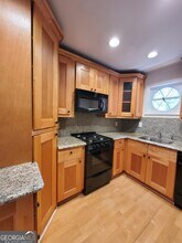 5400 Roswell Rd in Atlanta, GA - Building Photo - Building Photo