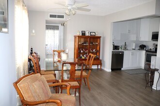 801 Flanders Dr in Delray Beach, FL - Building Photo - Building Photo