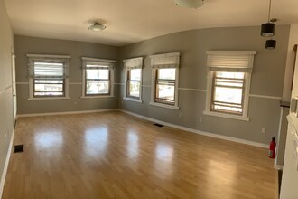 2245 Curlew St in San Diego, CA - Building Photo - Building Photo