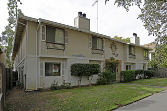 1814 V St in Sacramento, CA - Foto de edificio - Building Photo