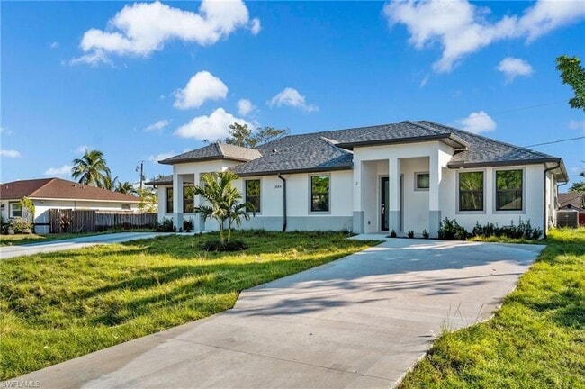 2064 55th Terrace SW in Naples, FL - Building Photo - Building Photo