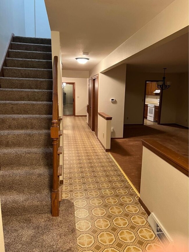 4115 Eldorado Ct in Brookfield, WI - Foto de edificio - Building Photo