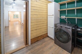 1006 W North St in Victoria, TX - Building Photo - Building Photo