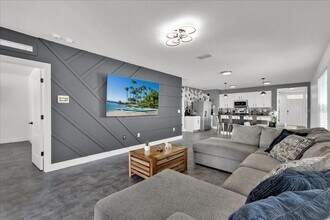 6763 Grace Hammock Rd in Harmony, FL - Building Photo - Building Photo