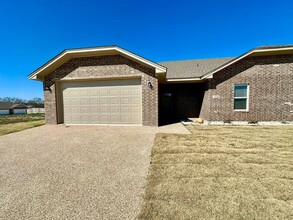 704-706 Sugar Ml in Robinson, TX - Building Photo - Building Photo