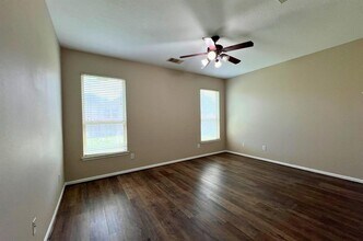 15919 Angler Bend Dr in Houston, TX - Building Photo - Building Photo