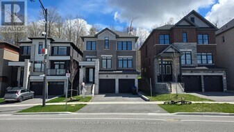 47 Bearberry Rd in Springwater, ON - Building Photo
