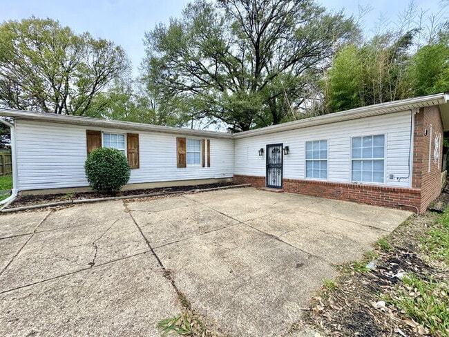 3141 Arrendale St in Memphis, TN - Building Photo - Building Photo