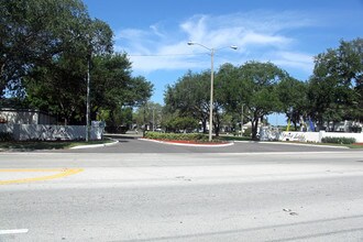 Spring Lake in St. Petersburg, FL - Building Photo - Building Photo