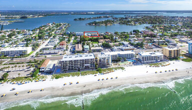 Seaview Apartments in Madeira Beach, FL - Building Photo - Building Photo