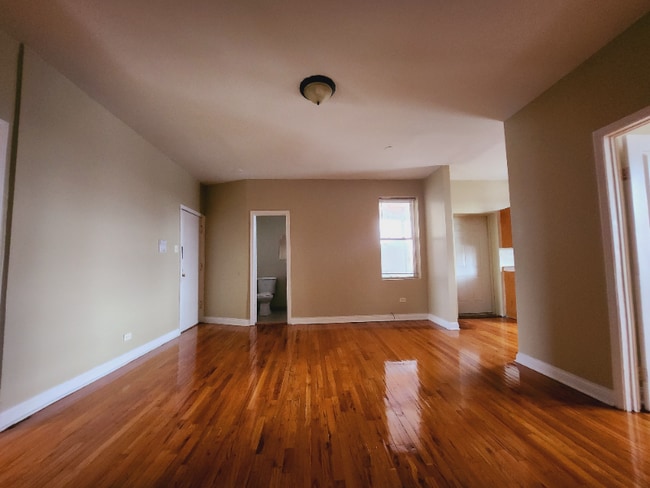 1548 N Parkside Ave in Chicago, IL - Building Photo - Building Photo