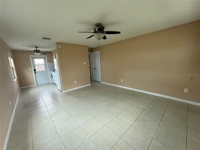 7057 Sunset Dr S in South Pasadena, FL - Building Photo - Building Photo
