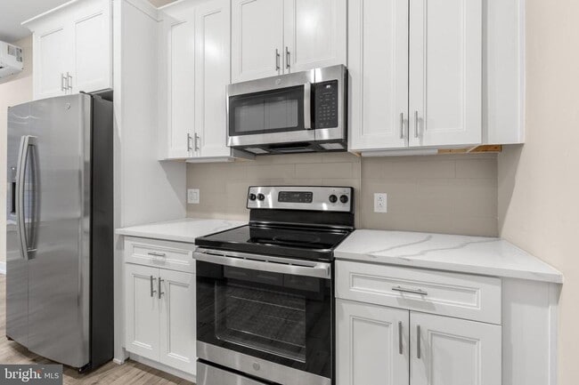 2209 N Broad St in Philadelphia, PA - Building Photo - Building Photo