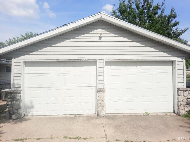 3007 W Cypress Dr in Muncie, IN - Building Photo - Building Photo