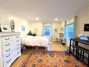 31 Cedar St in Cambridge, MA - Building Photo - Building Photo