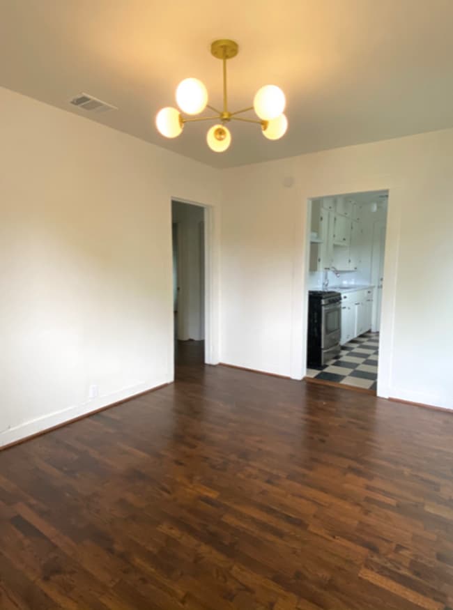 2002 Dudley Ave in Dallas, TX - Building Photo - Building Photo