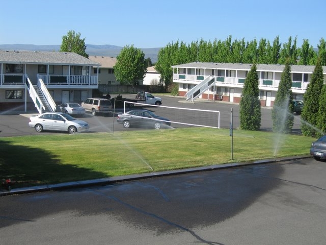 College Park in Ellensburg, WA - Building Photo