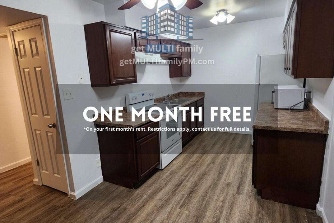 2020 W Cactus Rd in Phoenix, AZ - Building Photo