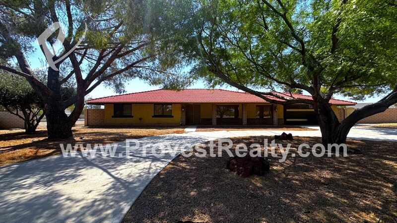 14207 Sky View Ln in Apple Valley, CA - Building Photo