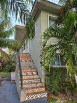 7025 Rue Granville in Miami Beach, FL - Building Photo