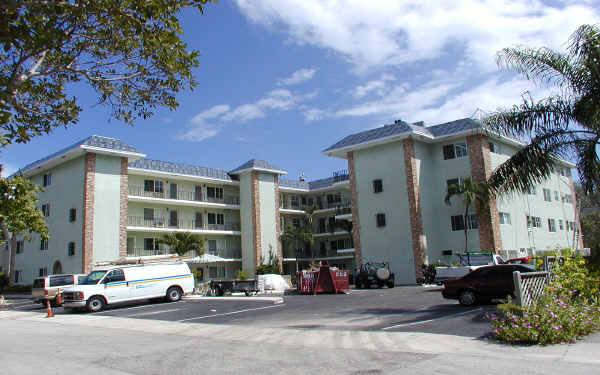 Gulfstream of Las Olas in Fort Lauderdale, FL - Building Photo