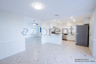 18 Leros Ct in Sacramento, CA - Building Photo - Building Photo