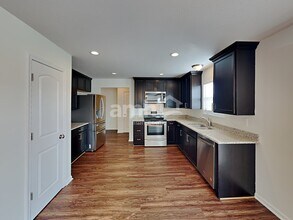 69 Sandburg Dr in Lithopolis, OH - Foto de edificio - Building Photo