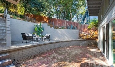 1450 La Loma Rd in Pasadena, CA - Foto de edificio - Building Photo