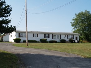 8510 Seven Springs Rd in Batavia, NY - Building Photo - Building Photo