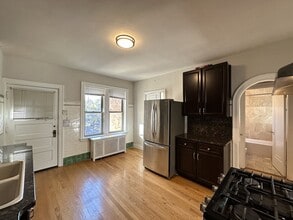 1527 W Pratt Blvd in Chicago, IL - Foto de edificio - Building Photo