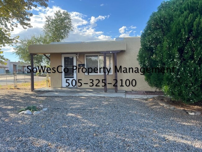 2333 E 14th St in Farmington, NM - Building Photo - Building Photo