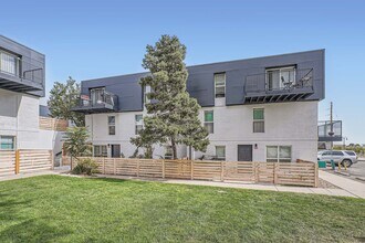 Heights on Huron in Northglenn, CO - Foto de edificio - Building Photo