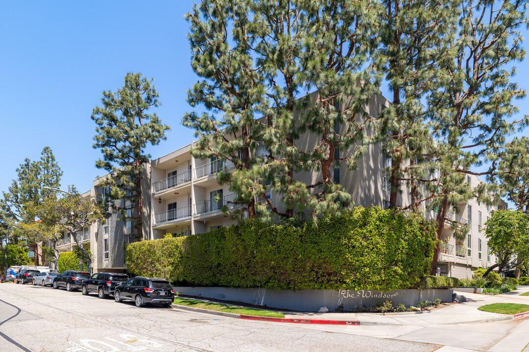 5625 Windsor Way in Culver City, CA - Foto de edificio